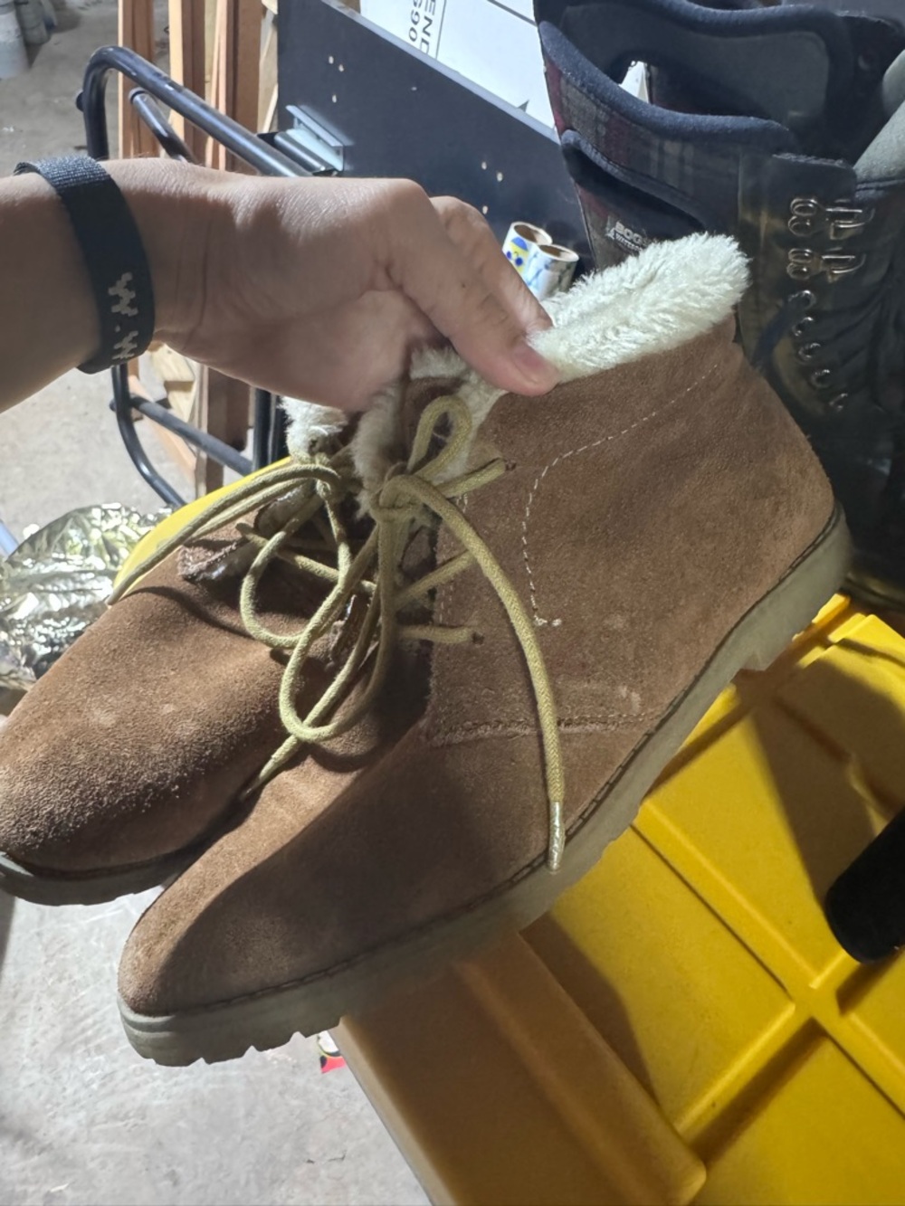 Bass Brown Suede Chukka Boots with Cream Fur Lining